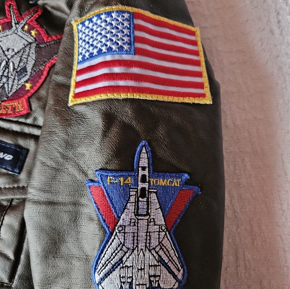 Boys size 3 bomber coat - Picture 4 of 12